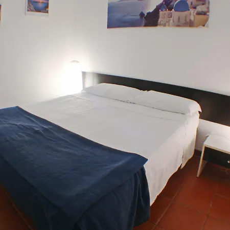 Simplistic In With Garden Apartment Olbia
