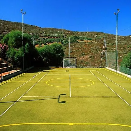 Simplistic In With Garden * Olbia